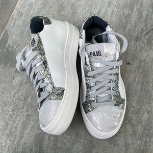 P448 Thea Platform Leather Sneakers 37